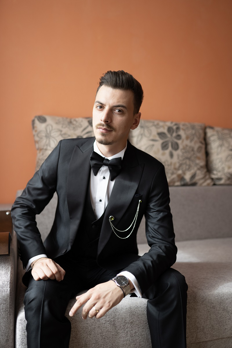 Groom portrait in fashion style,Cluj-Napoca